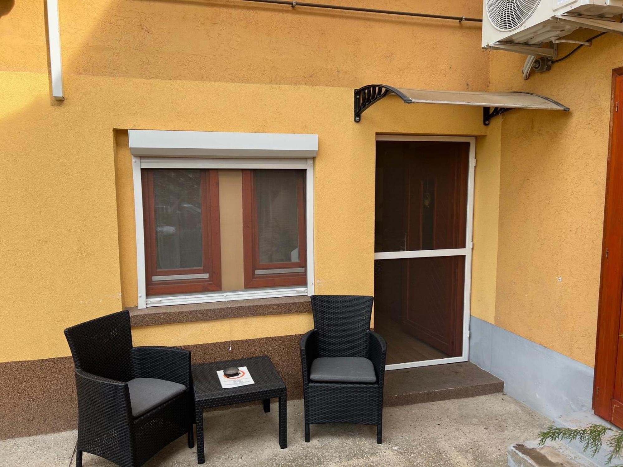 Szahara Vendeghaz Apartment Kerekegyhaza Exterior photo