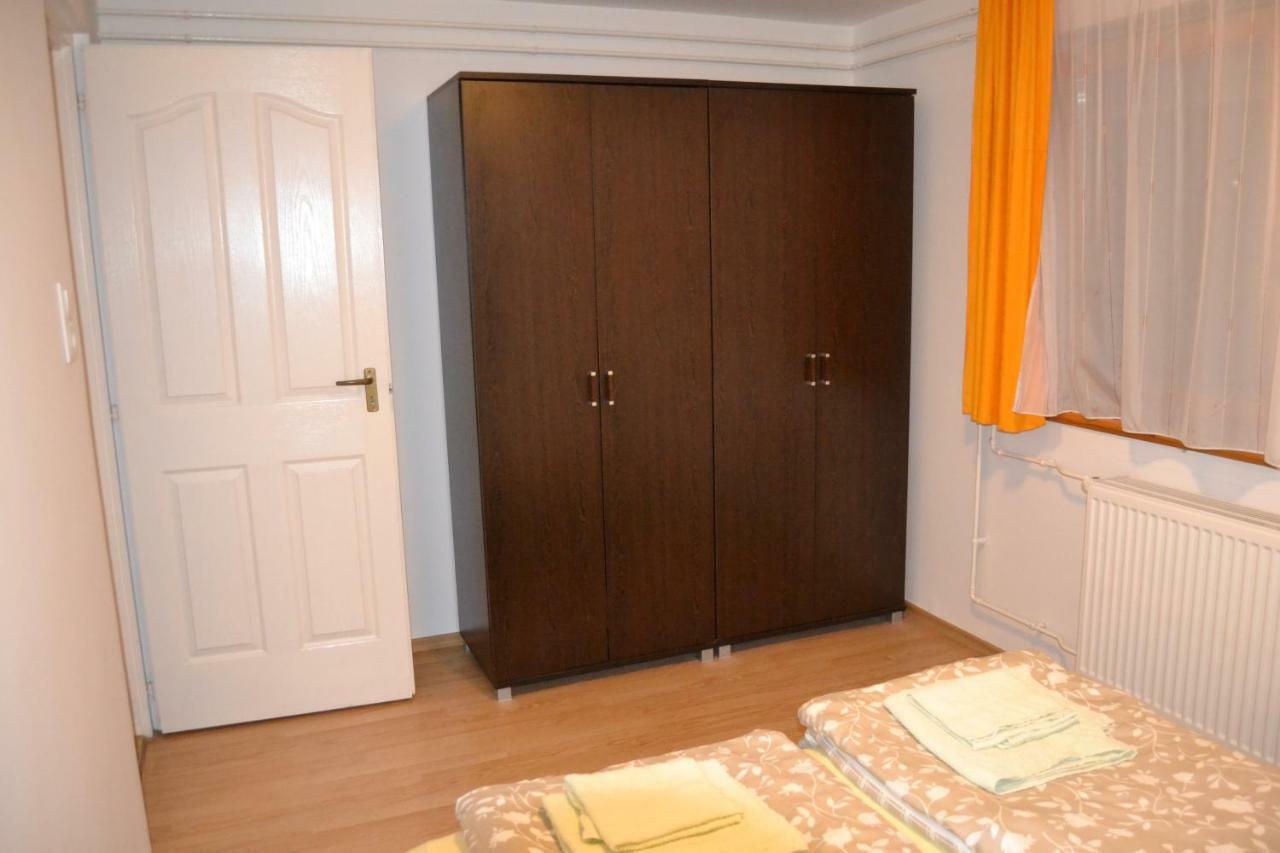 Szahara Vendeghaz Apartment Kerekegyhaza Exterior photo